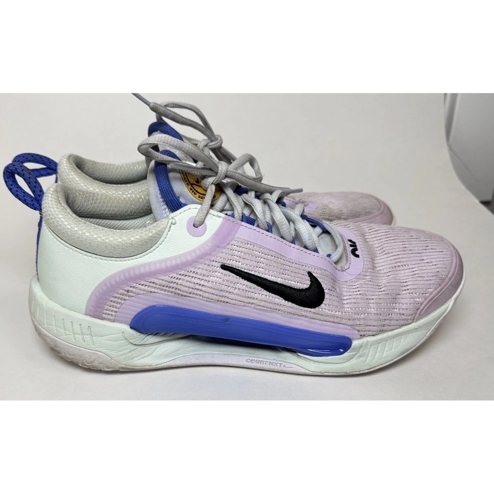 Nike Court Zoom NXT  Tennis Shoes -‎ Women size 9.5 DH0222-500
